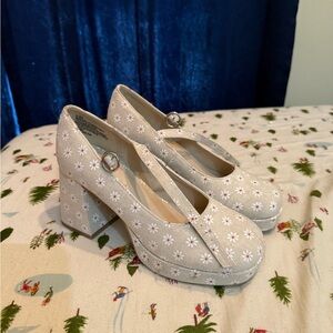 Madden Girl pumps 6.5